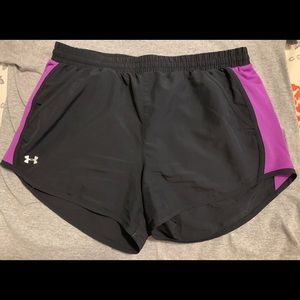 Under Amour Fly-By Running Shorts size Medium